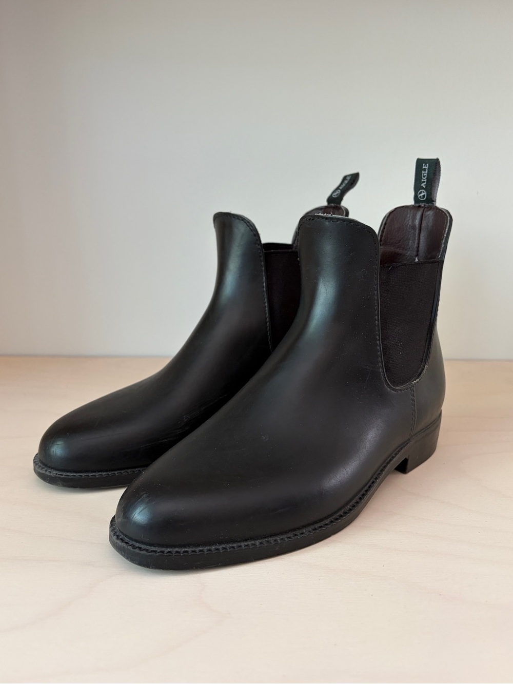 Aigle Rain Boots Chelsea-style, Black Size 7 - Picture 2 of 6